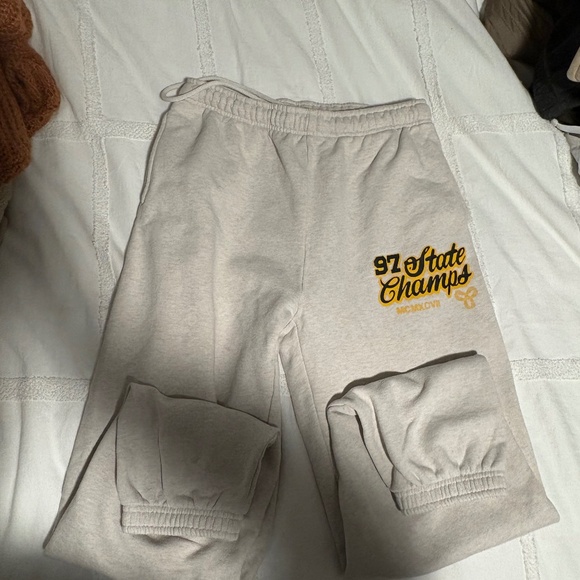 TNA Cozy Fleece Sweatpants — Size XS (Mega Fit) - Picture 1 of 6